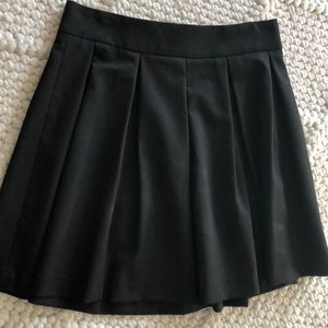 Alice and Olivia pleated skirt